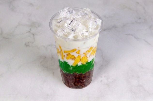 Chè ba màu three-color dessert
